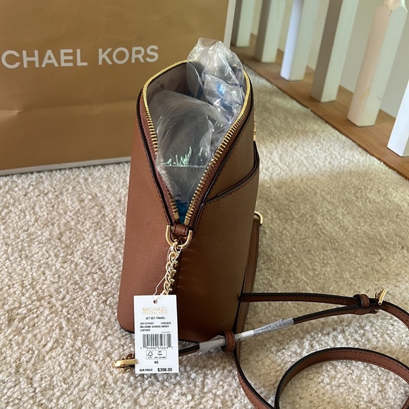 MICHAEL KORS JET SET TRAVEL CROSSBODY DOME LEATHER 9x7 - Picture 3 of 9